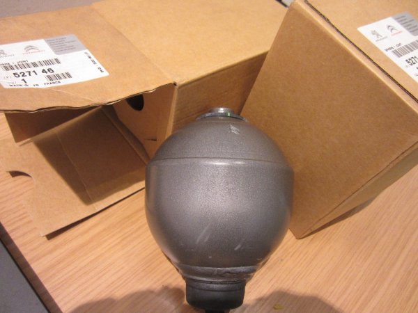 画像2: シトロエン Xm　24V　リヤスフェアー (2)